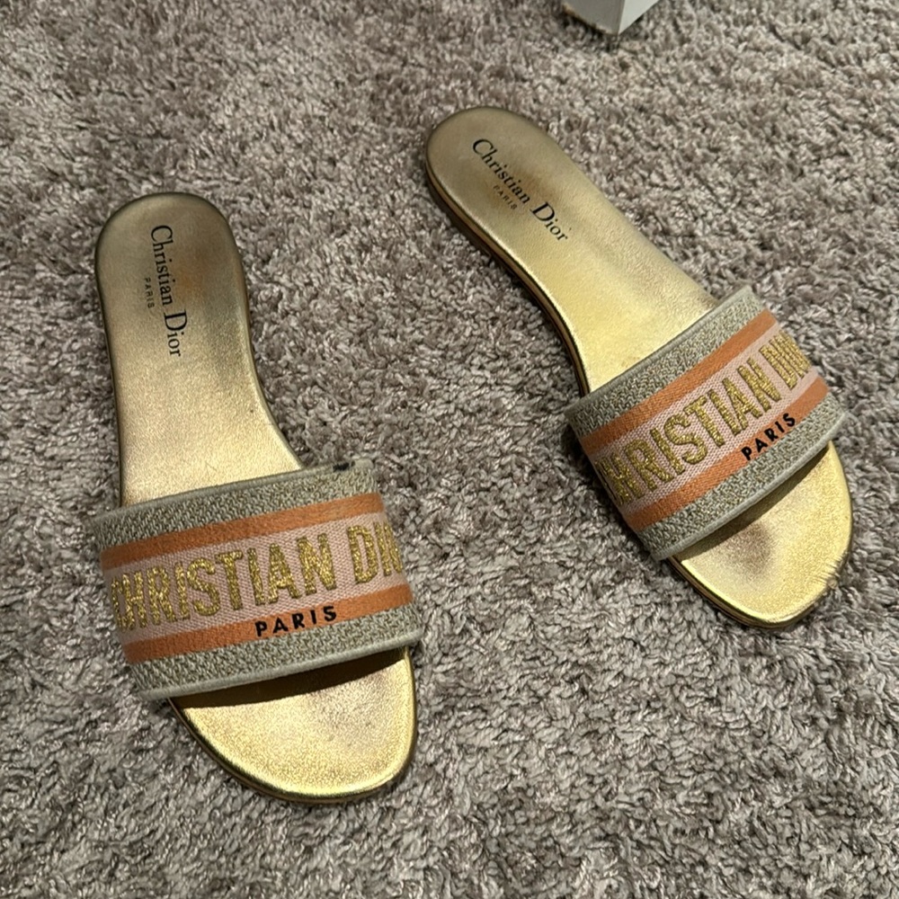 slip in 39 1/2 dior slid